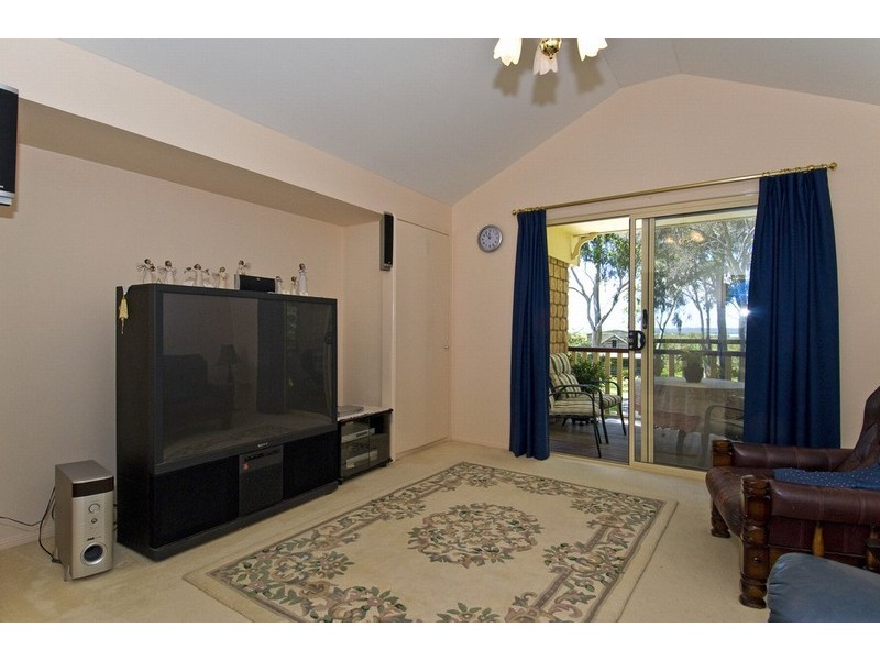 37 Pear Street, Redland Bay QLD 4165