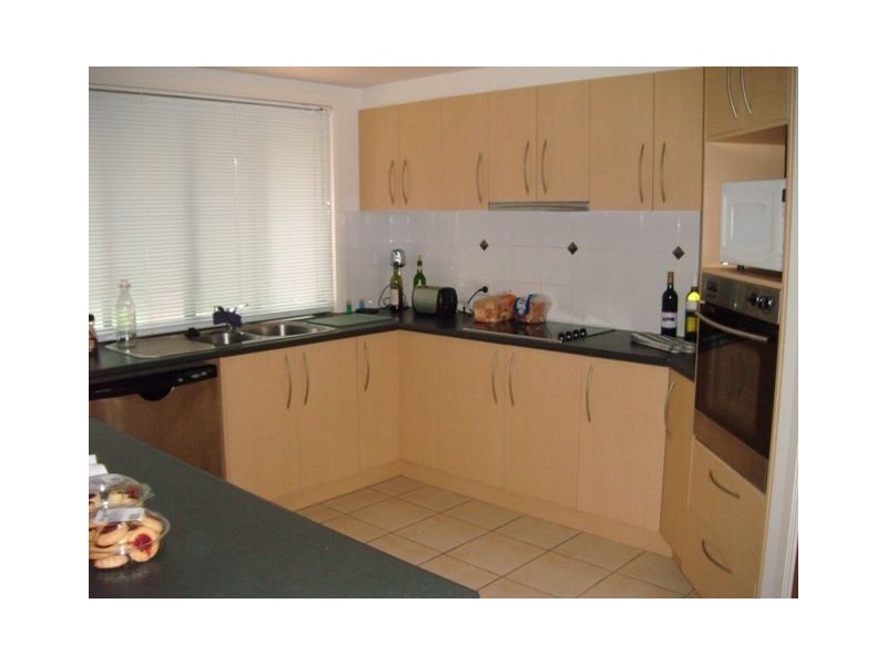 3 Garrett Place, Redland Bay QLD 4165