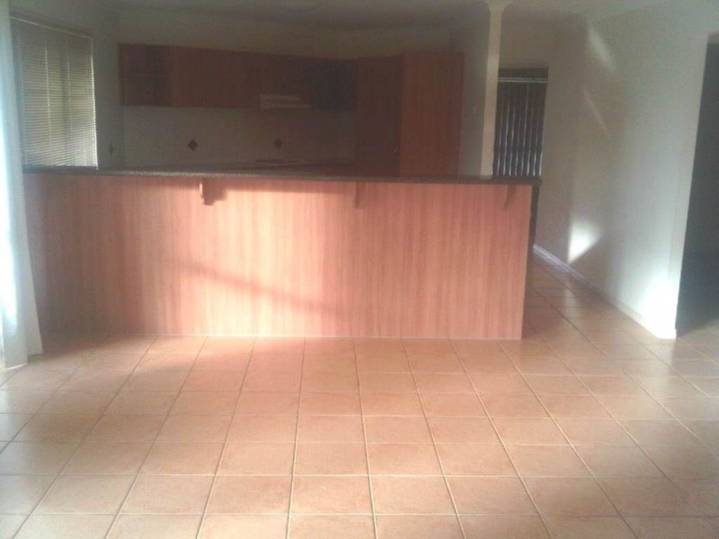 25 Spinnaker Circuit, Redland Bay QLD 4165