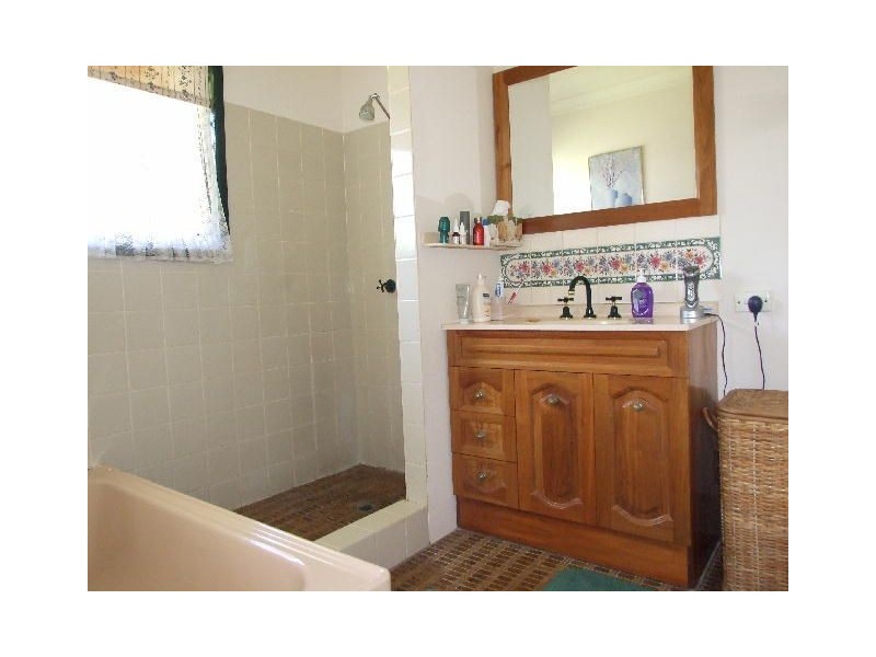 16 Gibson Street, Capalaba QLD 4157