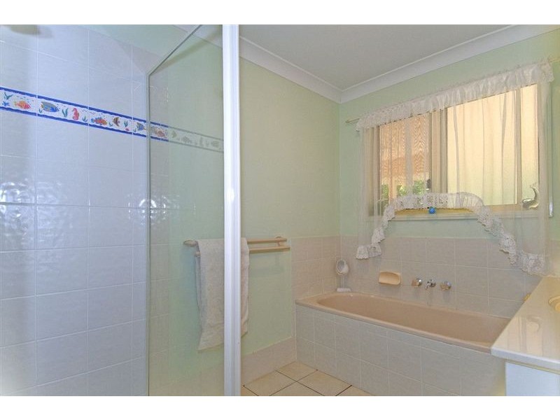 37 Pear Street, Redland Bay QLD 4165