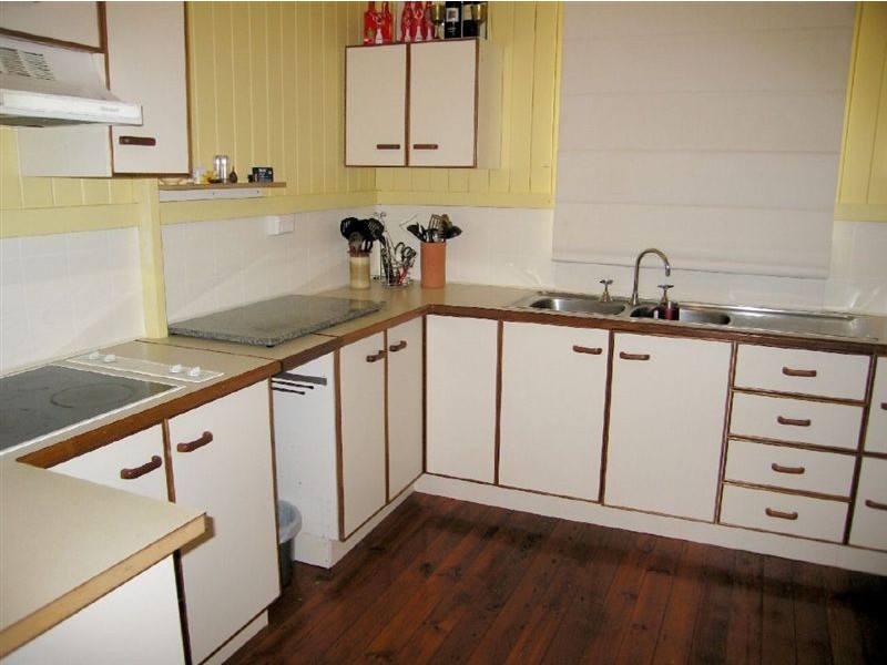 1 Mill Street, Redland Bay QLD 4165