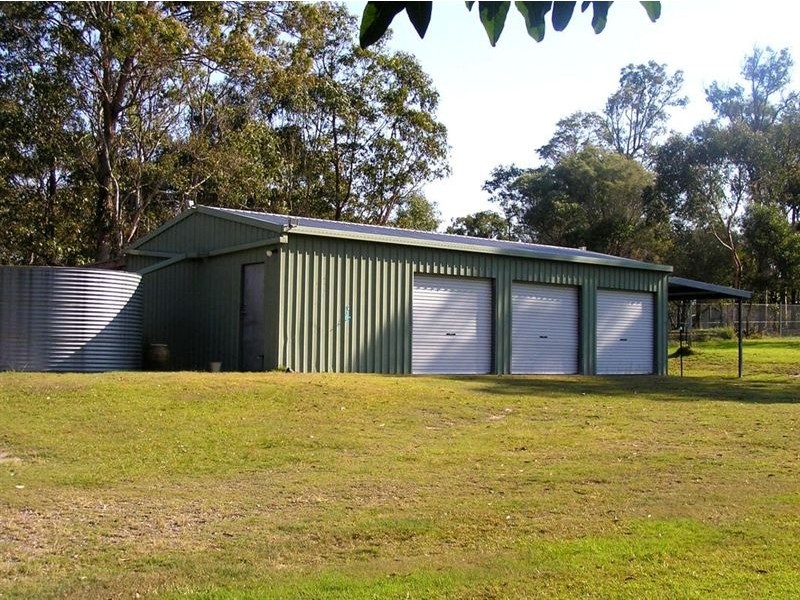 7-15 Esk Ct, Carbrook QLD 4130