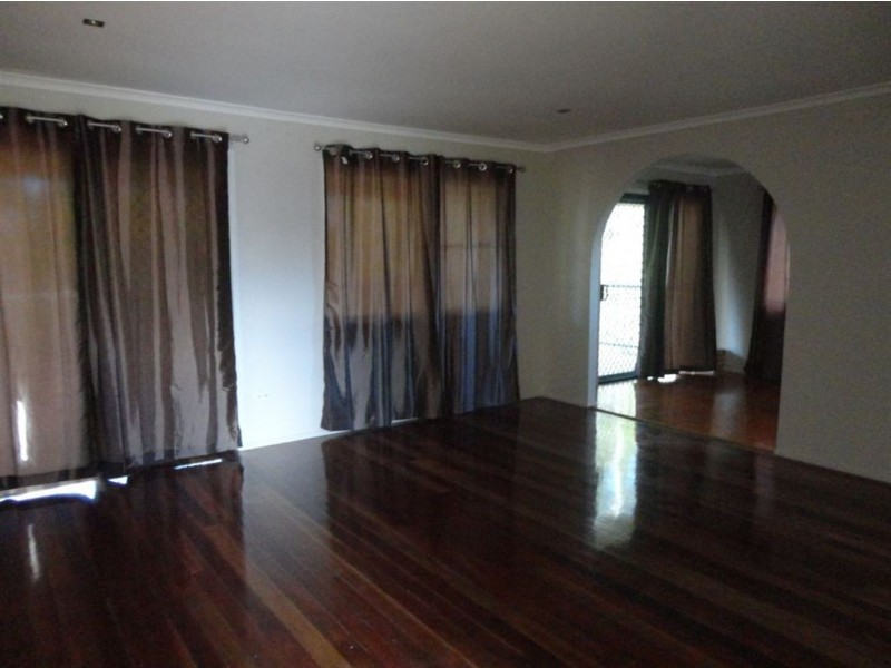 21 Wilkie Street, Redland Bay QLD 4165