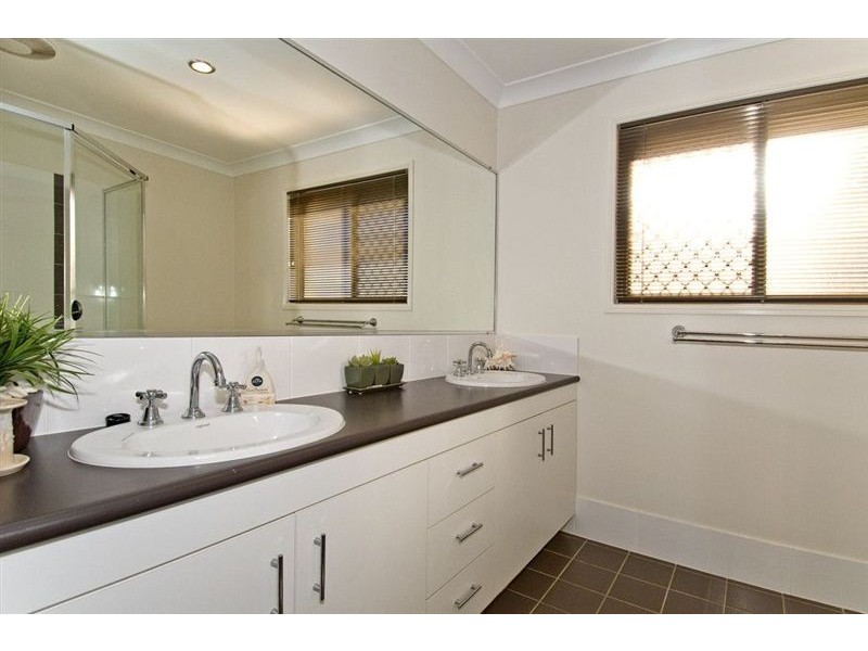 16 Tudar Place, Thornlands QLD 4164