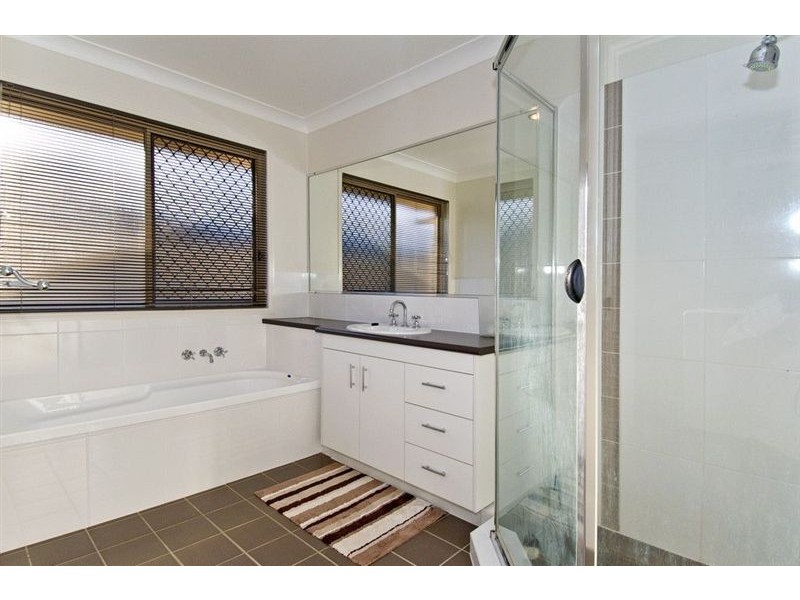 16 Tudar Place, Thornlands QLD 4164