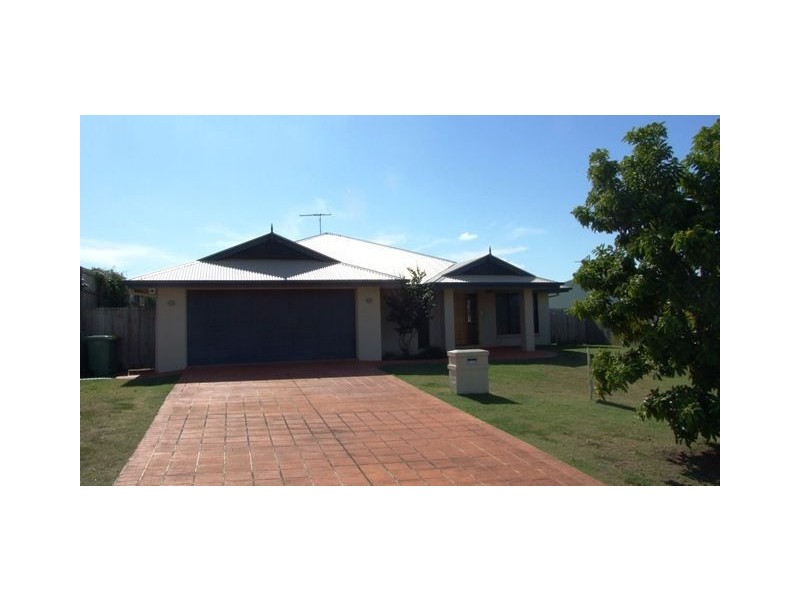 3 Garrett Place, Redland Bay QLD 4165