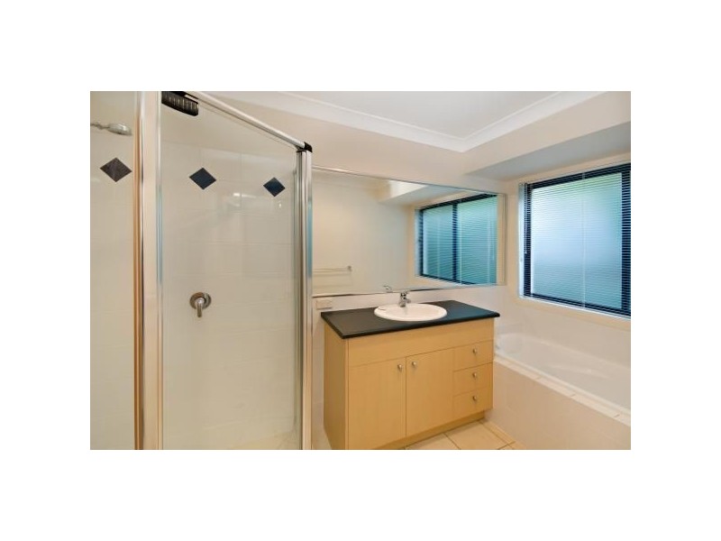 3 Garrett Place, Redland Bay QLD 4165