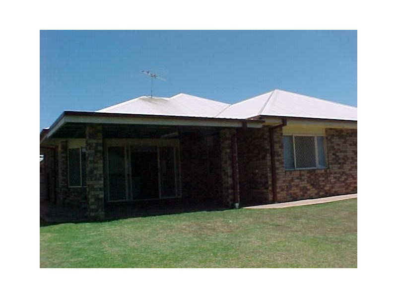 8 Karri Court, Victoria Point QLD 4165