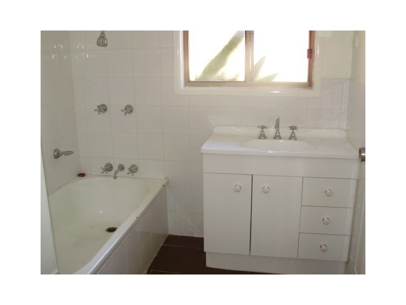 61 Shanahan St, Redland Bay QLD 4165