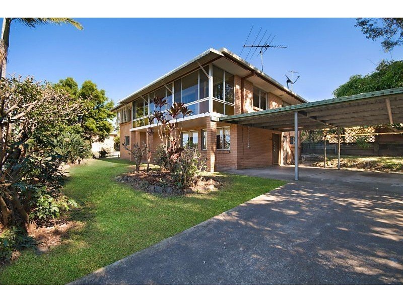 28 JANIA STREET, Redland Bay QLD 4165