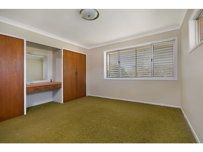 28 JANIA STREET, Redland Bay QLD 4165