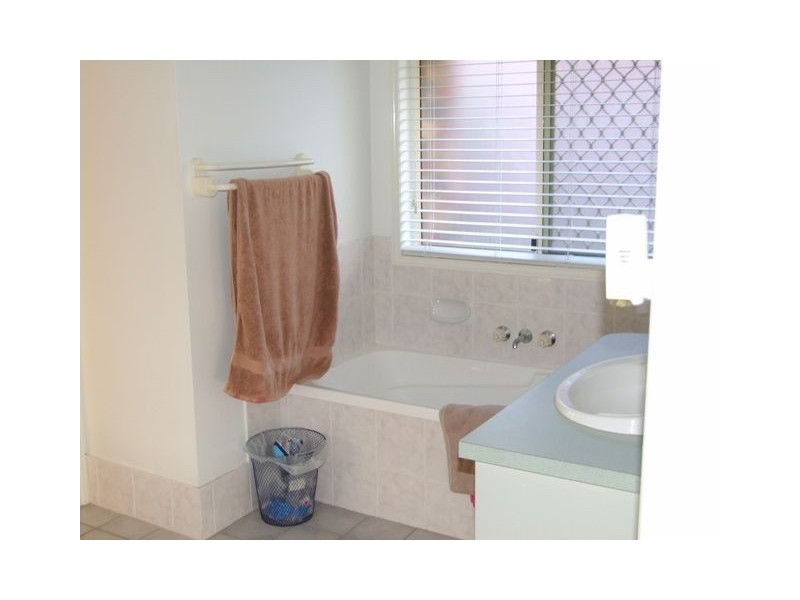 5 Petunia Cres, Mount Cotton QLD 4165