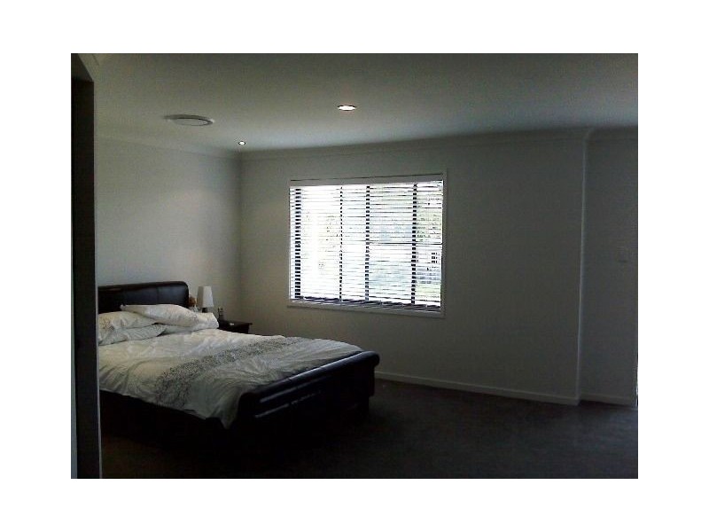 5 Creekwood St, Victoria Point QLD 4165