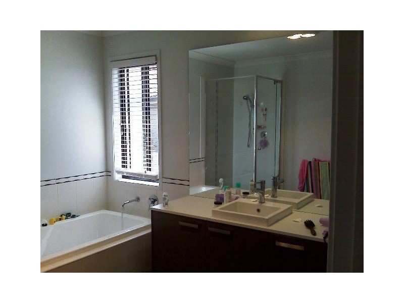 5 Creekwood St, Victoria Point QLD 4165