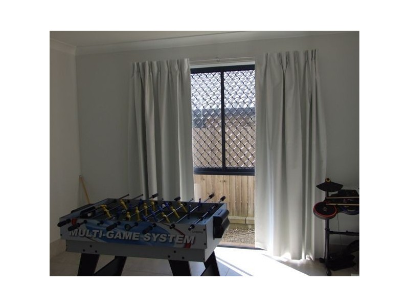 10 Indigo Street, Redland Bay QLD 4165