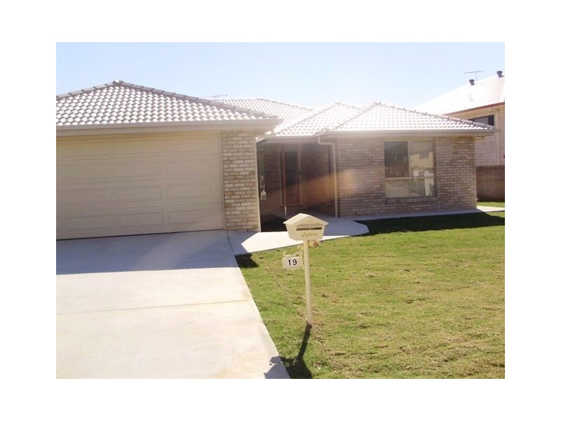 19 Bedarra, Redland Bay QLD 4165