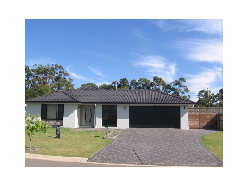 14 Mervyn Cr, Redland Bay QLD 4165