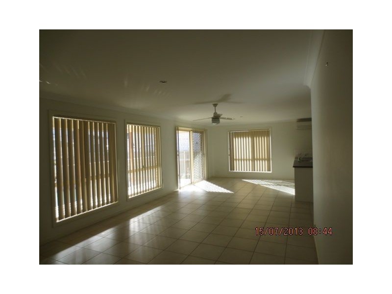 19 Bedarra Street, Redland Bay QLD 4165