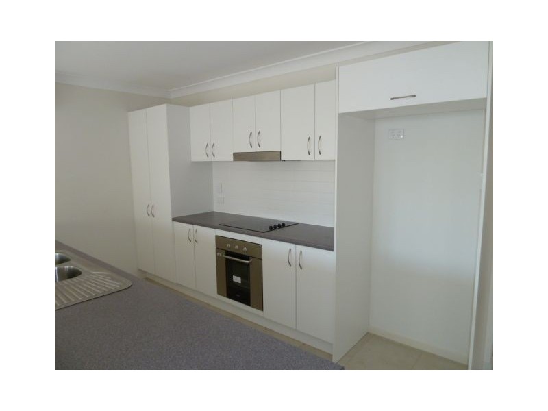 19 Bedarra Street, Redland Bay QLD 4165