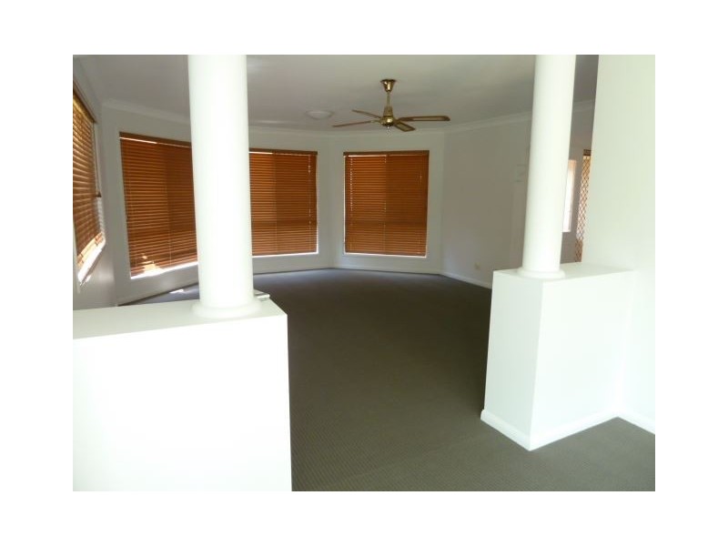 13 Daysland Rd, Victoria Point QLD 4165