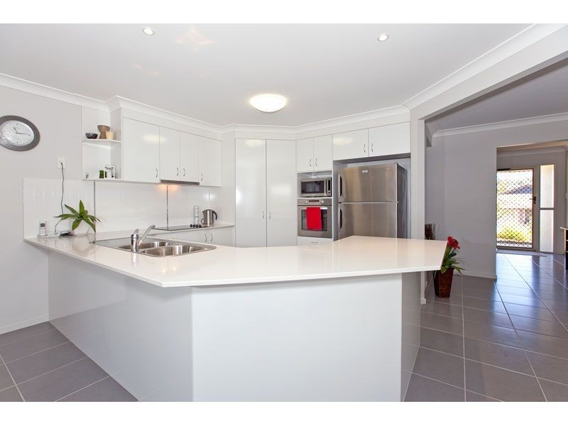 10 Beutel Place, Thornlands QLD 4164