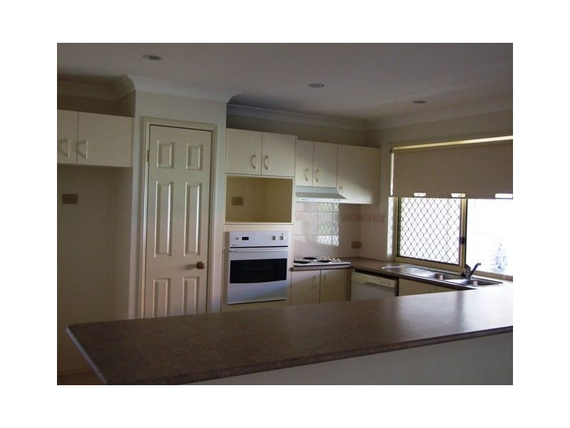 27 Daysland Street, Victoria Point QLD 4165