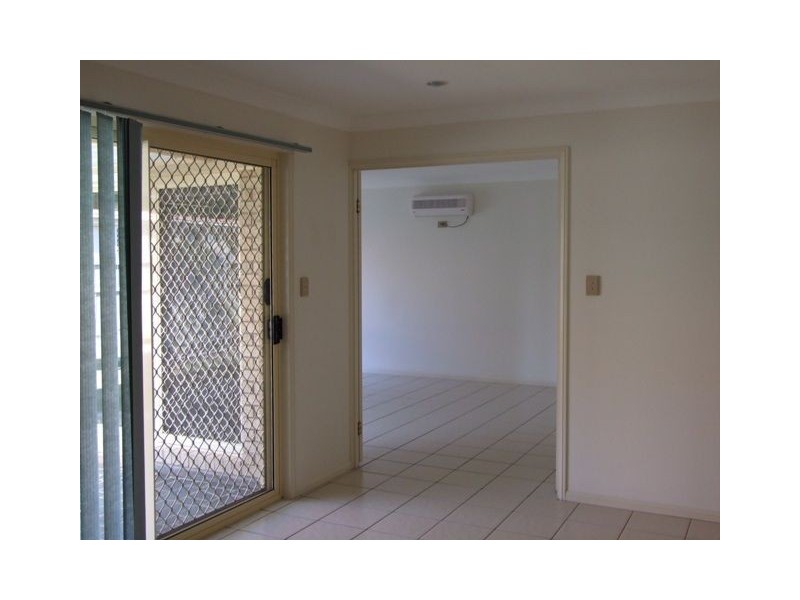 27 Daysland Street, Victoria Point QLD 4165