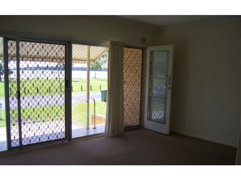 27 Wilson Esplanade, Victoria Point QLD 4165