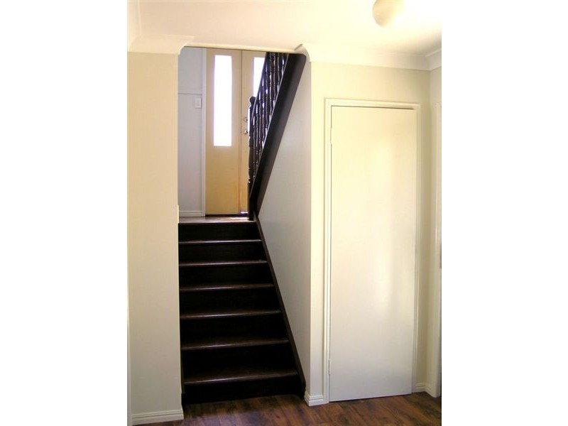 7 Wilkie St, Redland Bay QLD 4165