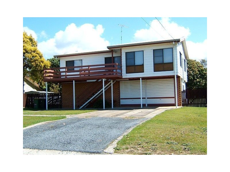 6 Carol Street, Redland Bay QLD 4165