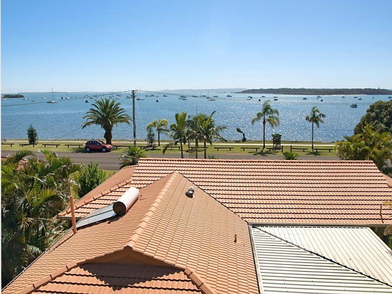 10 Rosebud Esplanade, Victoria Point QLD 4165