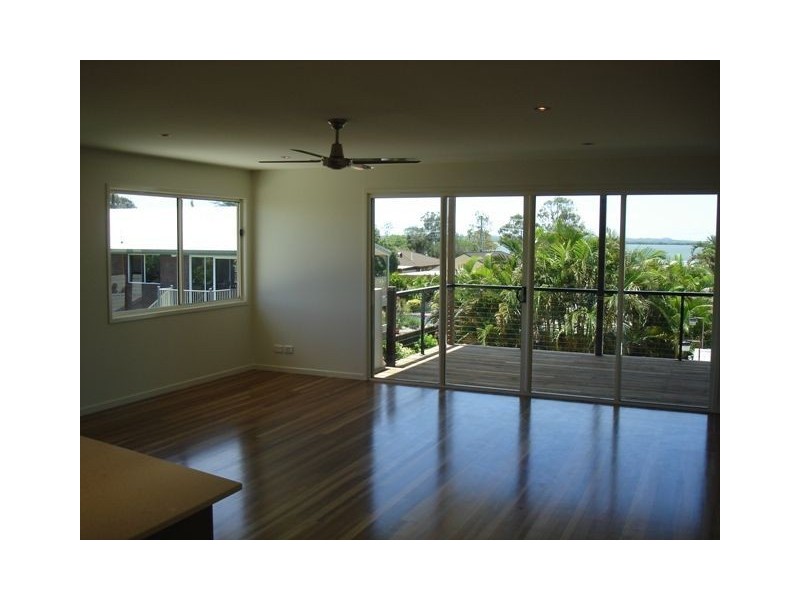 12/11 Yeo St, Victoria Point QLD 4165