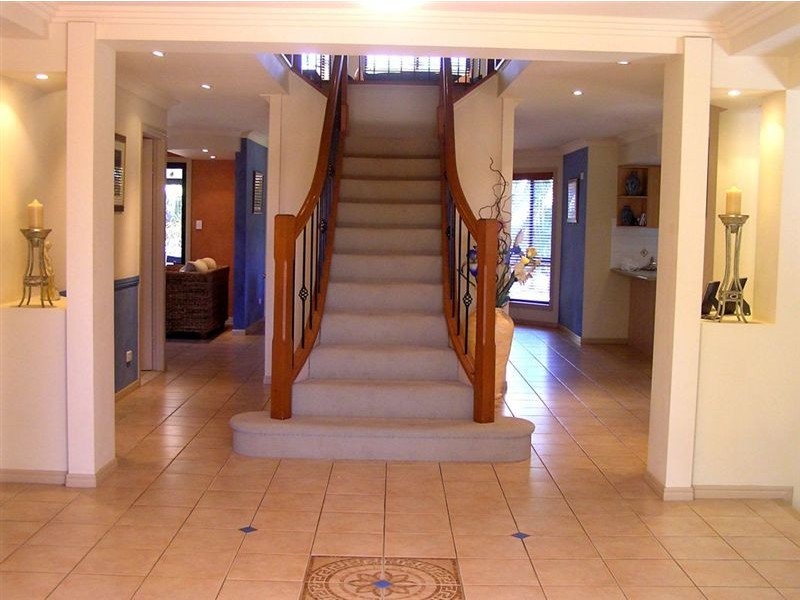17 Roger Court, Redland Bay QLD 4165