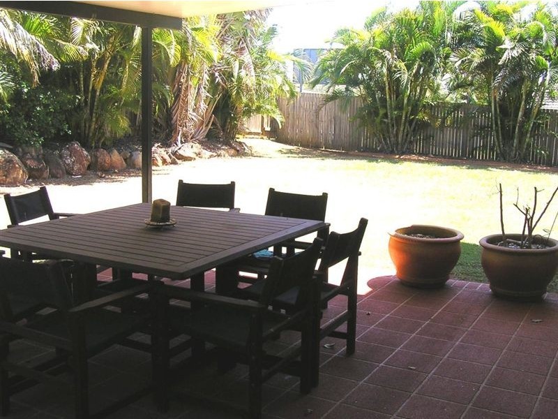 17 Roger Court, Redland Bay QLD 4165