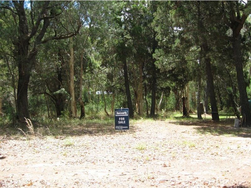 15 Barramundi St, Macleay Island QLD 4184