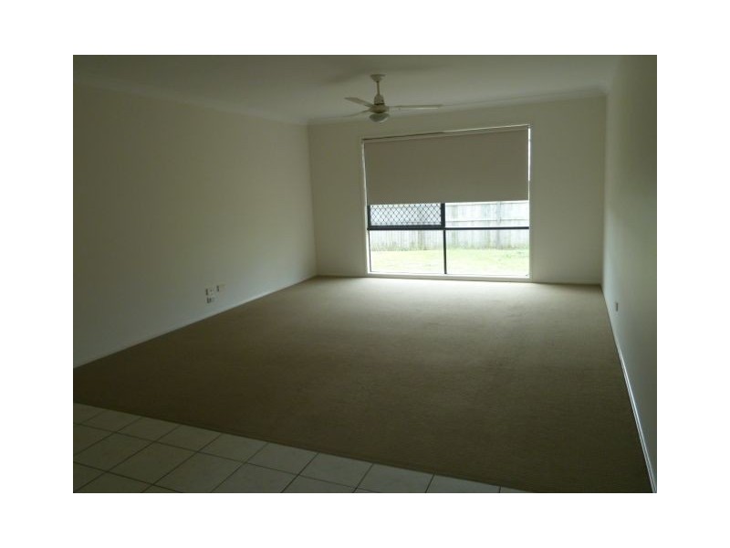 113 Bunker Rd, Victoria Point QLD 4165