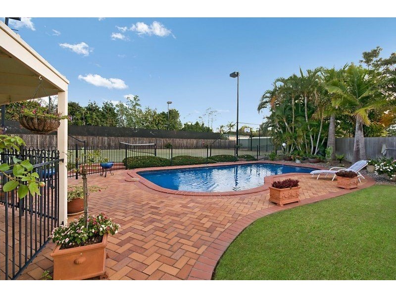 8 Glenella Court, Alexandra Hills QLD 4161