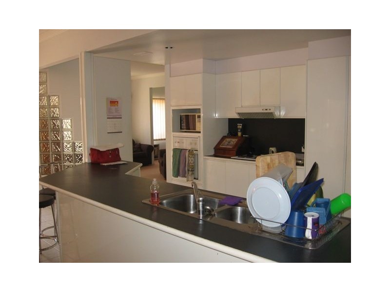 18 Adrian Street, Victoria Point QLD 4165