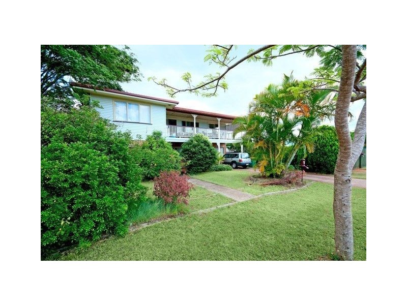 90 Colburn Ave, Victoria Point QLD 4165