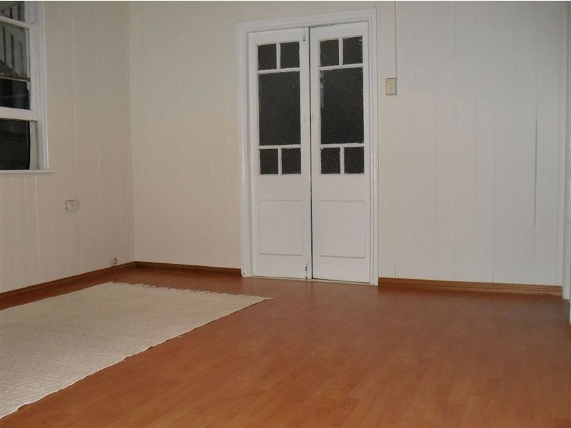 70 High Central Rd, Macleay Island QLD 4184