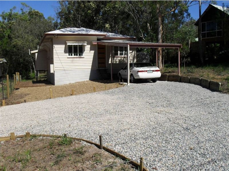 70 High Central Rd, Macleay Island QLD 4184