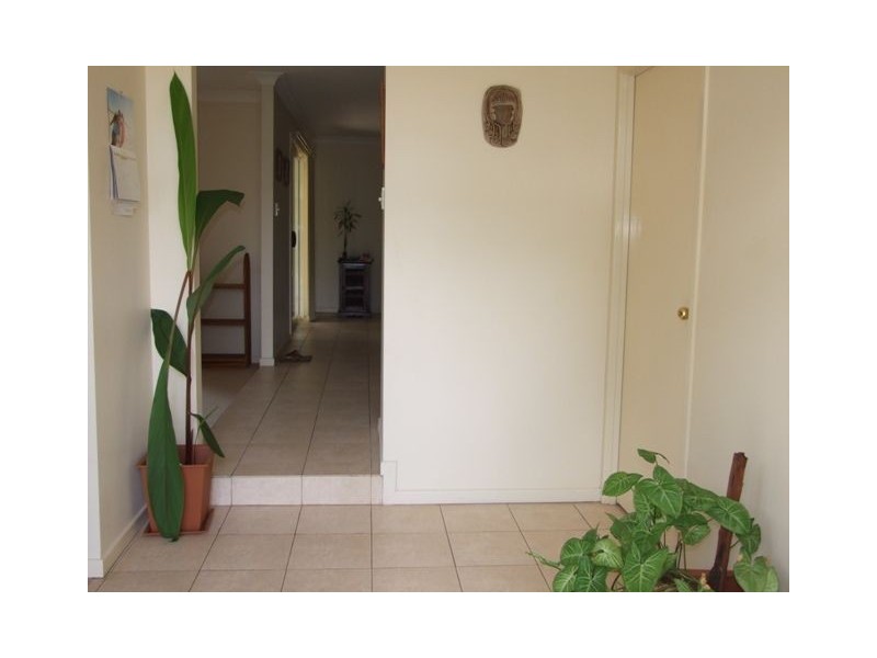 13 Seabrae Drive, Redland Bay QLD 4165