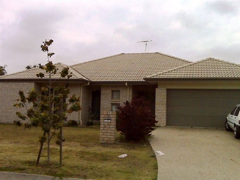 5 Turquoise St, Redland Bay QLD 4165