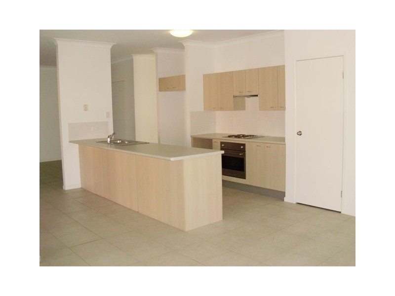 5 Turquoise St, Redland Bay QLD 4165