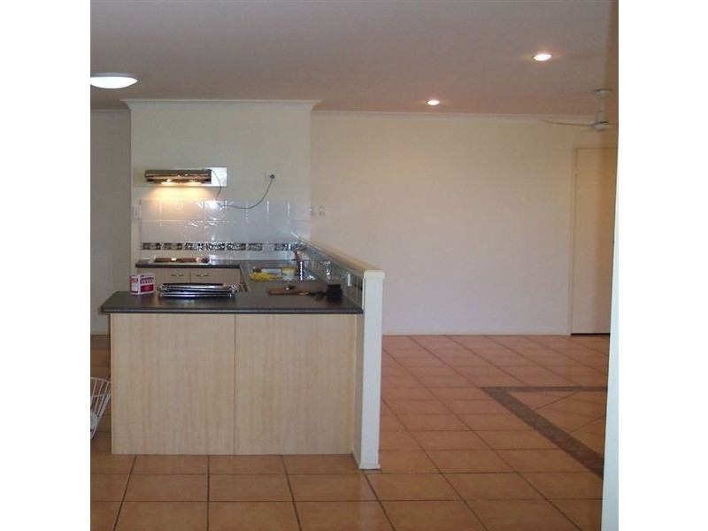 2 Daydream Street, Redland Bay QLD 4165