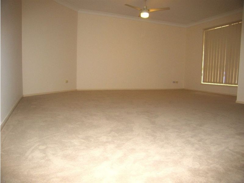 12 Sunningdale Drive, Redland Bay QLD 4165