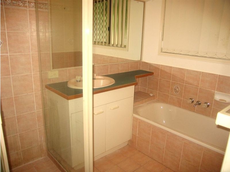 12 Sunningdale Drive, Redland Bay QLD 4165