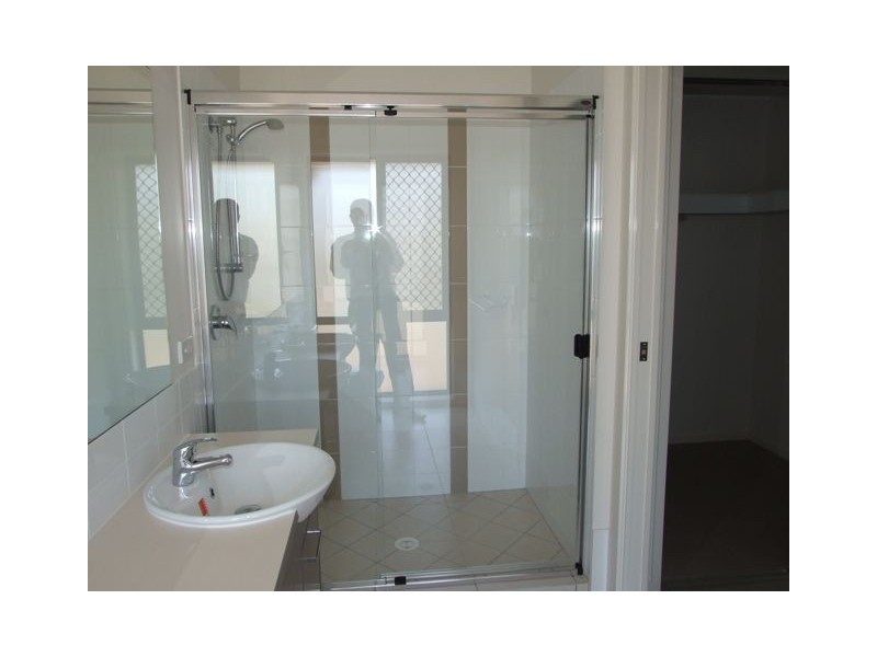 25 Treetop Place, Manly West QLD 4179