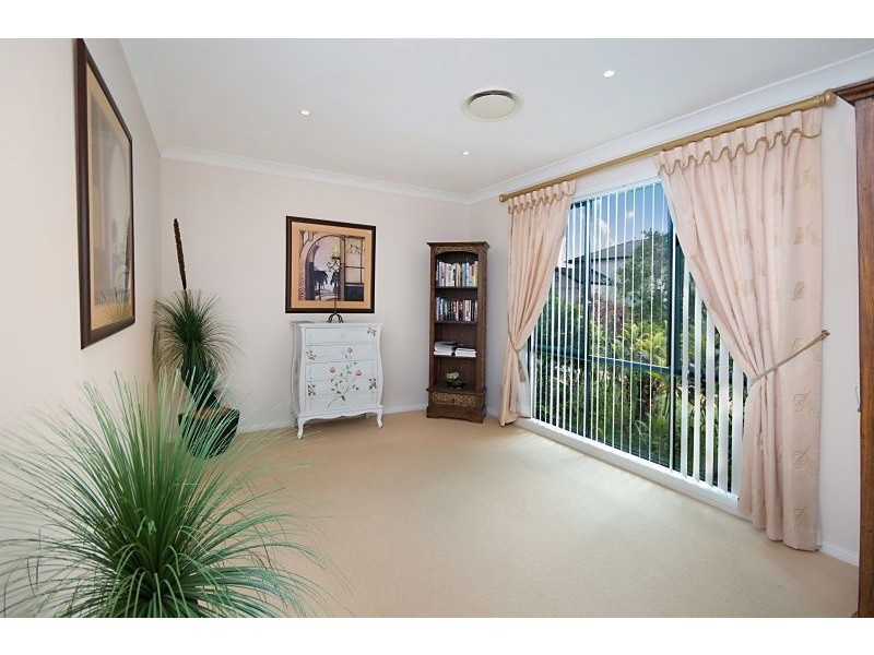 10 Juniper Cct, Stretton QLD 4116